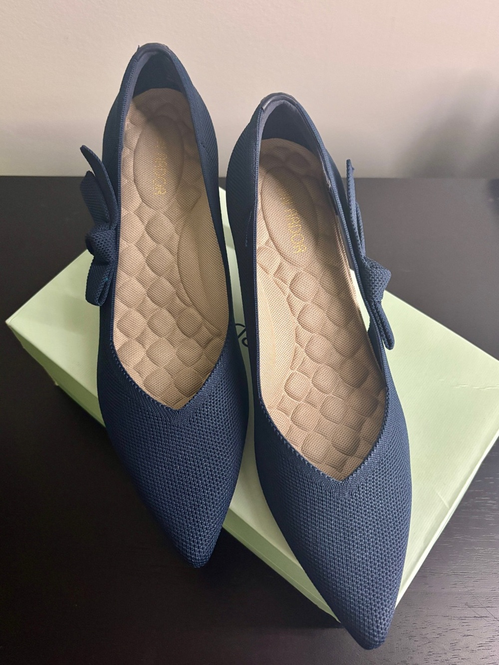 Jenn Ardor Navy Kitten Heel with Pointed Toe and Bow - Size 9.5